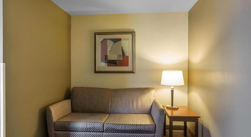Comfort Inn & Suites Madisonville Exterior foto