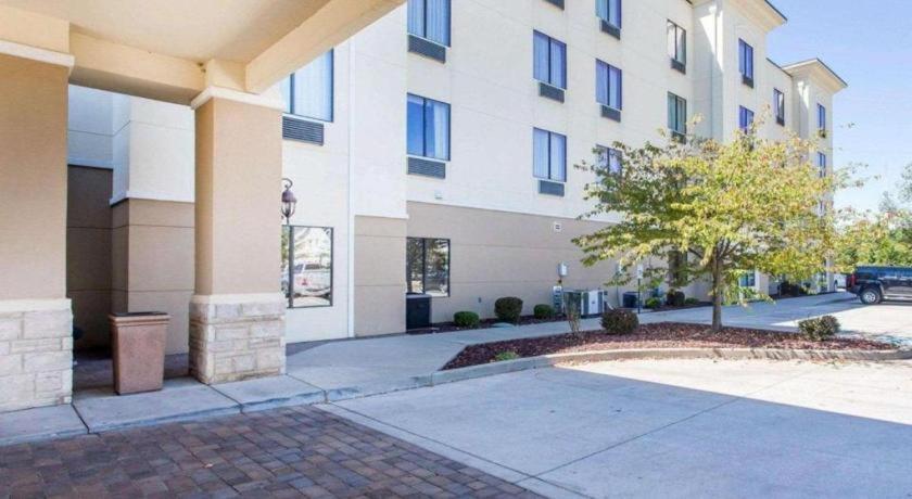 Comfort Inn & Suites Madisonville Exterior foto